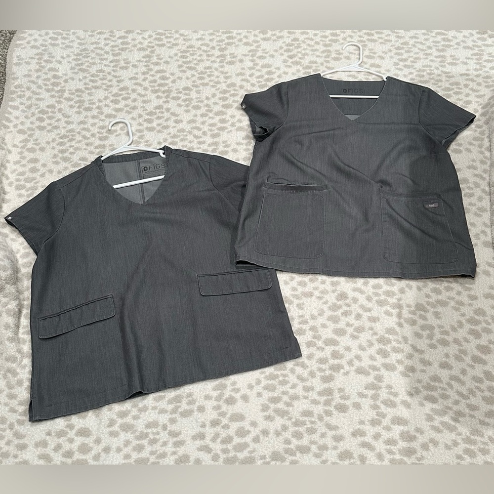 FIGS women’s scrub tops